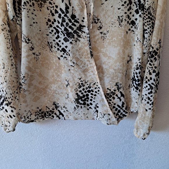Pout Snakeskin/Reptile Print Blouse - Picture 3 of 6